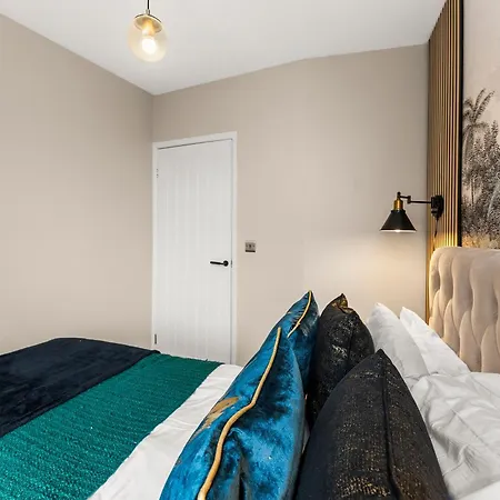 The Gatsby Luxury 3-bed Penthouse - Harbour Views * Γουίτμπι